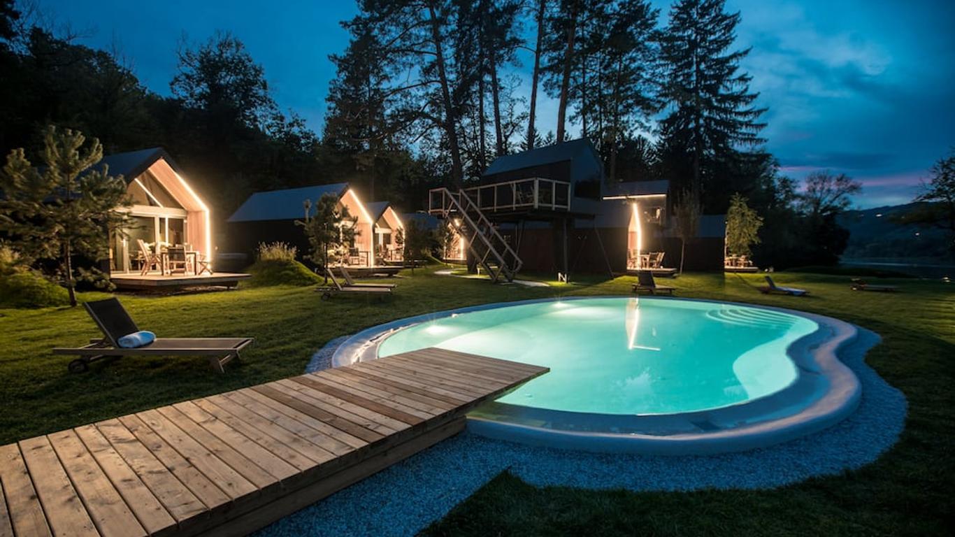 Luxury Glamping Chocolate Village