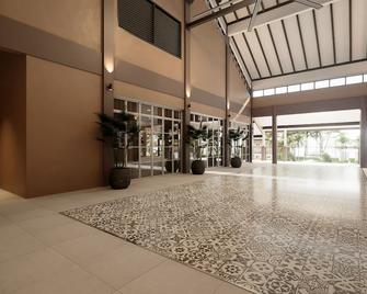 Raia Beach Resort Port Dickson - Port Dickson - Lobby