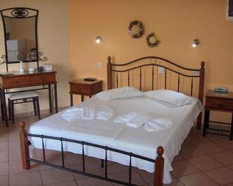 Melia Studios - Darátsos - Ložnice