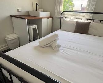 Echuca Hotel - Echuca