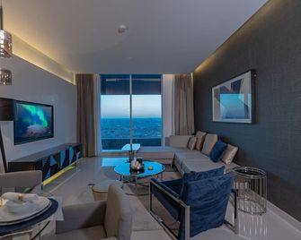 Luxury apartments in Damac Tower Riyadh - Riyadh - Living room
