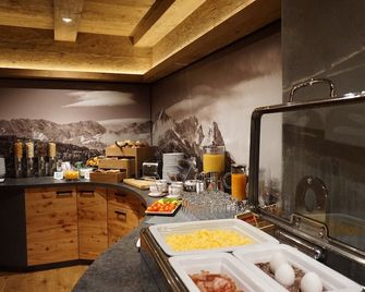 Hotel Garni Zugspitz - Farchant - Buffet