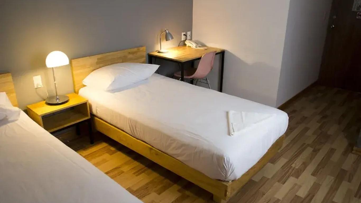 Hostal Tres Central