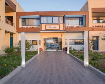 Ianos Bay - Lefkáda - Gebäude