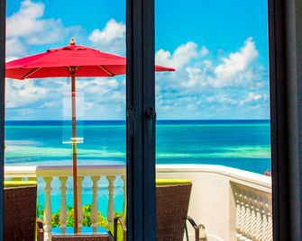 Pebbles Inn - Addu City - Balkon
