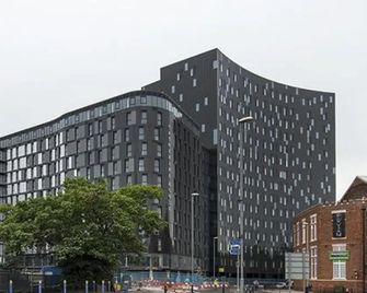 Catherine House - Campus Accommodation - Portsmouth - Edificio