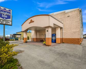 Knights Inn Orillia - Orillia - Edifício