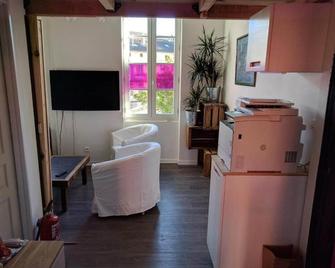 Hostel les Cordées Liées - Albi - Sala de estar