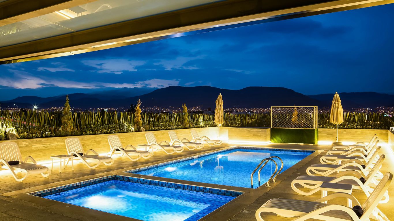 Fiesta Inn Pachuca Gran Patio