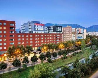 Hilton Garden Inn Tirana - Tirana - Bangunan