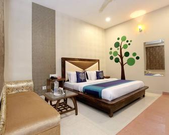 OYO 10070 Hotel Satkar Regency - Mohali - Habitación