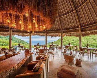 Mathis Lodge Amed - Abang - Restaurant
