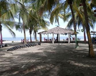 Hotel Playa Verde Cienaga - Ciénaga - Playa