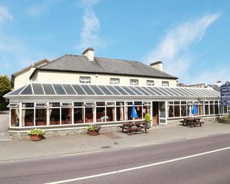 Abbey Hotel - Ballyvourney - Building