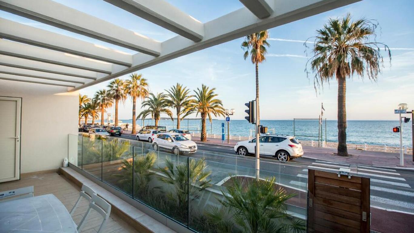 ساني بيتش ريزورت