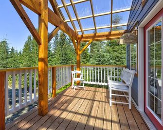 Dandelion-Fireweed Meadows Vacation Rental - Anchor Point - Balcony