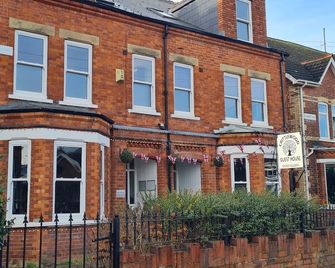 Crittlewood Guest House - Gainsborough - Building