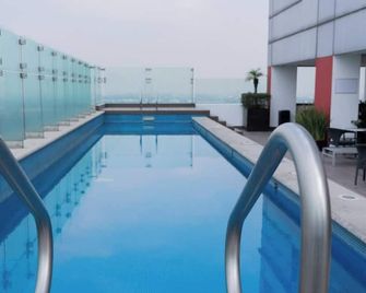 4C- Apartment W pool, gym, high speed WiFi 1BR - Nezahualcóyotl - Pool
