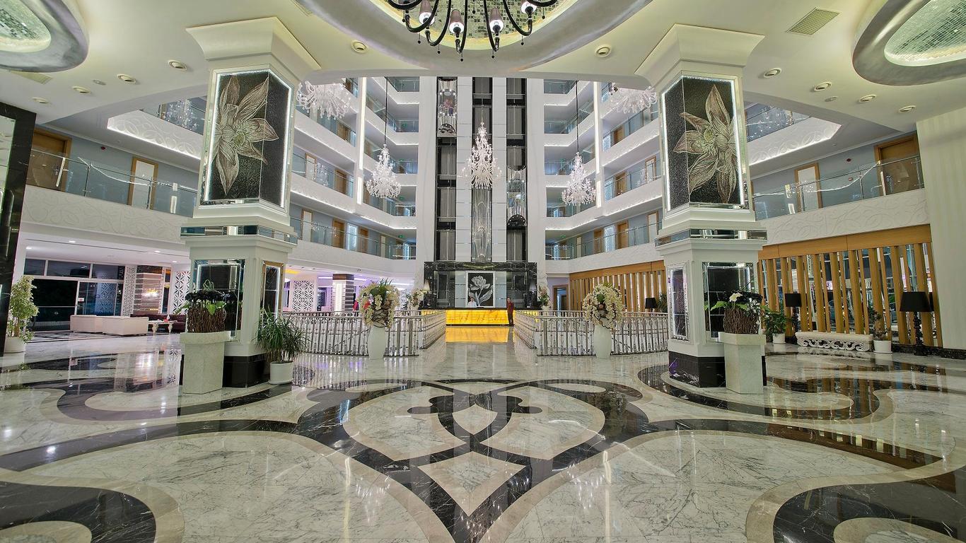 Q Premium Resort Hotel