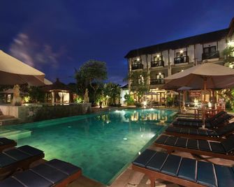 The Lokha Legian Resort & Spa - Kuta - Pool