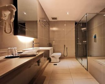 Hotel Langkasuka Langkawi - Kuah - Baño