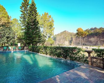 Bel La Monde Riverside Jim Corbett - Garjia - Pool
