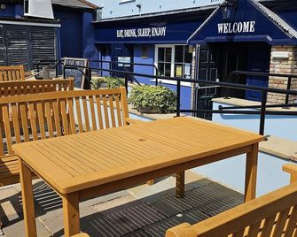 The Brunel - Saltash - Patio