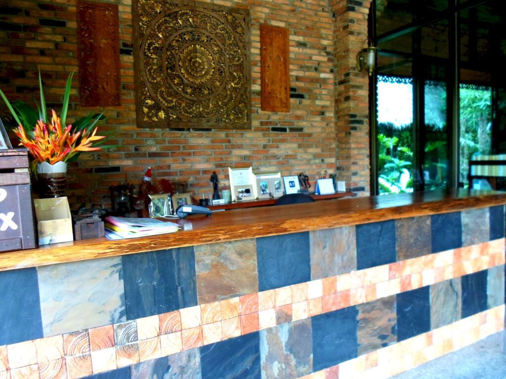 Hotel Khaosok and Spa