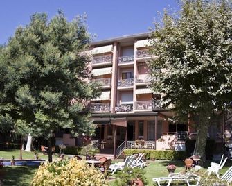 Hotel Gabrini - Marina di Massa - Budova