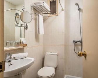 Hotel Sant Jordi - Andorra la Vieja - Baño