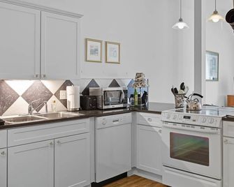 Crystal Comfort, Suite 1 - Beulah - Cocina