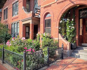 Copley House - Boston
