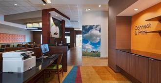 Fairfield Inn & Suites by Marriott Lincoln Airport - Lincoln - Receptie