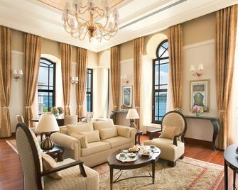 Four Seasons Hotel Istanbul at the Bosphorus - Stambuł - Pokój dzienny