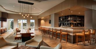 Embassy Suites by Hilton Monterey Bay Seaside - Seaside - Bar