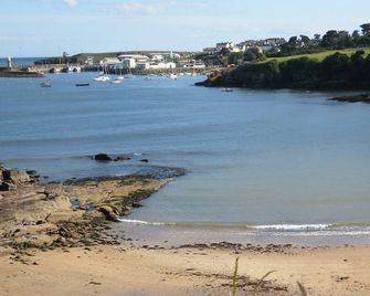Forest Haven Holiday Home No.4 - Dunmore East - Beach