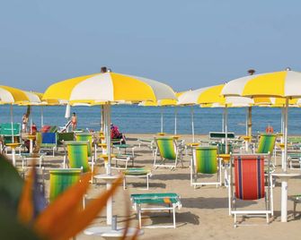 Hotel Atlantic - Giulianova - Beach