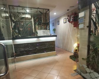 Mine Hotel - Seri Kembangan - Rezeption