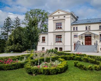 Palac Warlity - Olsztynek - Budynek