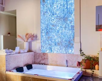 L'Oasis de MontVert Love Room - Saint-Zacharie