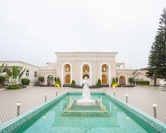 Csr Landmark Resorts - Coimbatore - Pool