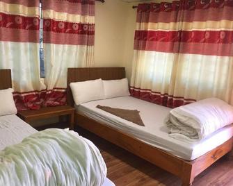 Lake Wave Cottage & Restaurant - Pokhara - Bedroom