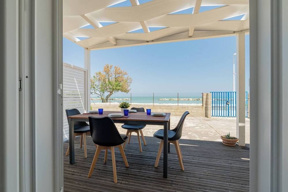 Ostriche - Yourplace Abruzzo - تورينو دي سانجرو - شرفة مرصوفة