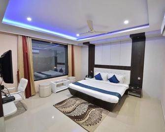Hotel Himalaya - Bongaigaon - Bedroom