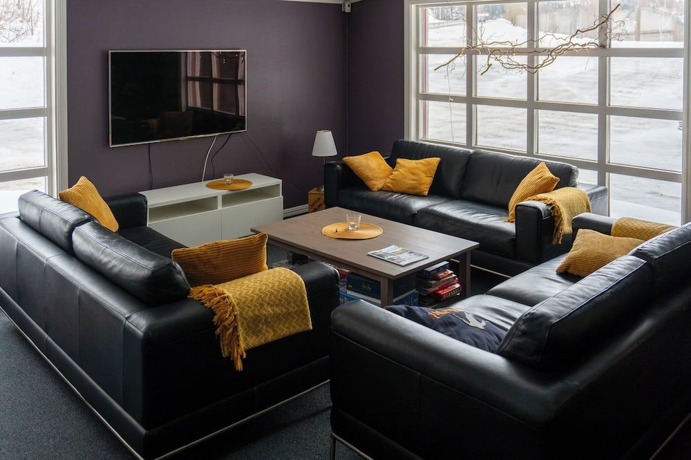 أوستبو هوتل