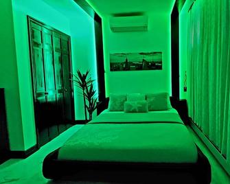 Nyc-Brooklyn | Luxurious Apt | Backyard | - Brooklyn - Bedroom