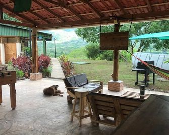 Comoda casa de verano - Coyolar - Patio