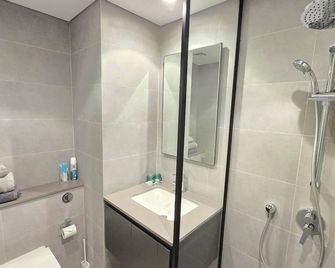 Midori Elegant Living - Sharjah - Bathroom