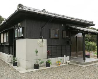 Hirauchi Hot Spot - Yakushima - Building