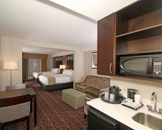 Holiday Inn Express & Suites Charlotte North - Charlotte - Habitación